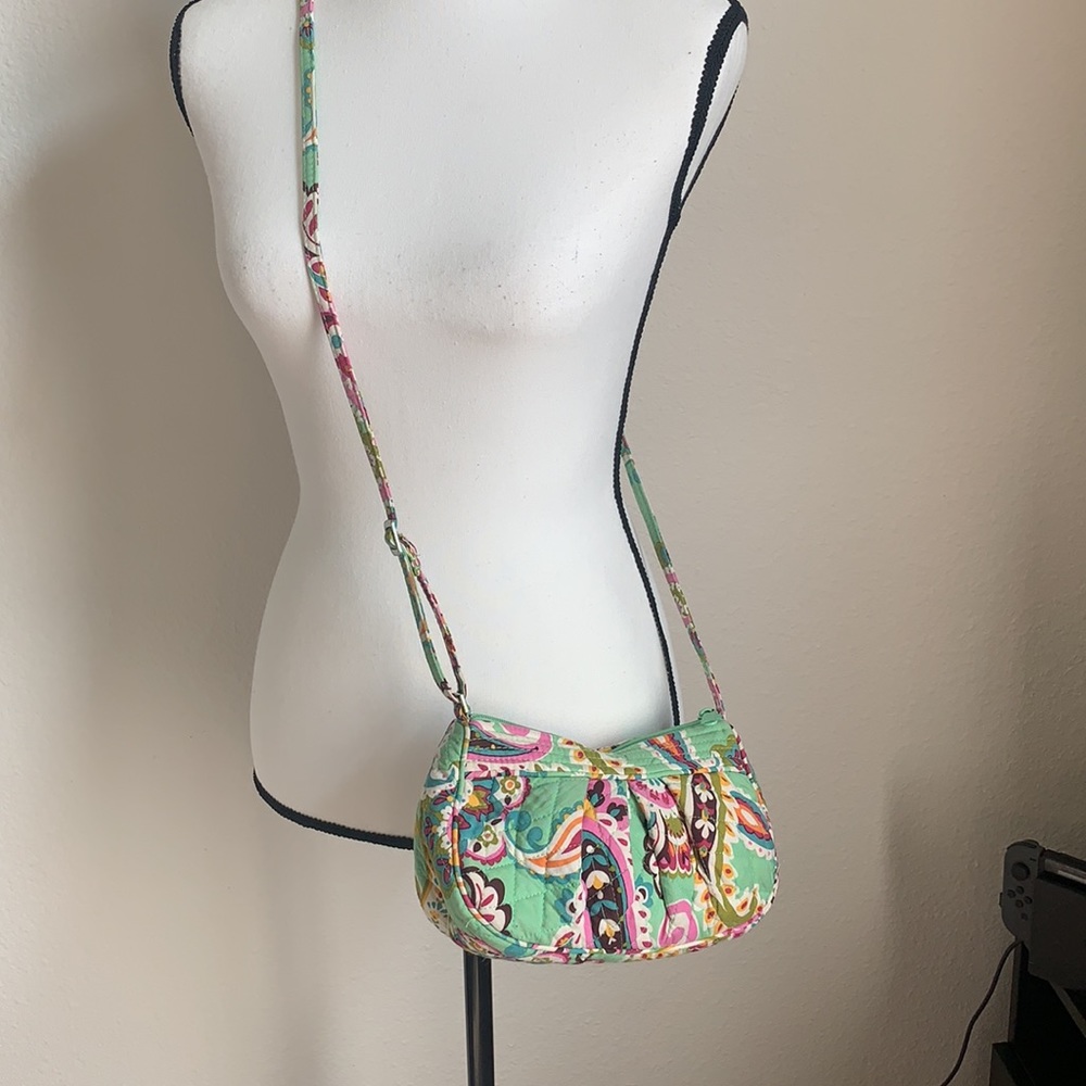 Vera Bradley adjustable strap crossbody - Picture 3 of 6